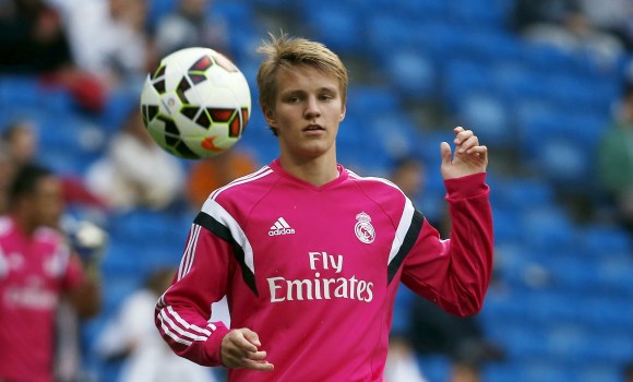 Odegaard-calentamiento-2015-reuters.jpg