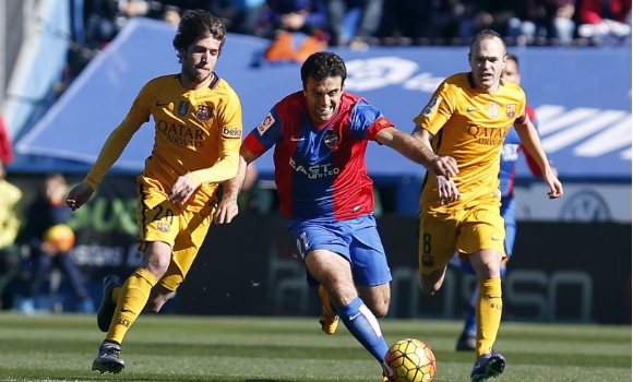 rossi-iniesta-sroberto-efe.jpg