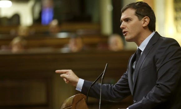 rivera-senala-bancada-pp-efe.jpg