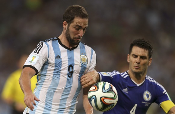 Seleccion-Argentina-Higuain-Bosnia-2014-efe.jpg