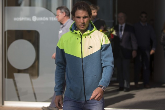 Nadal-salida-Hospital-2014-efe.jpg