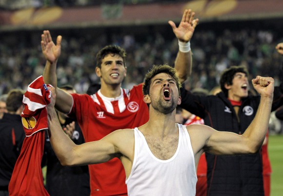 Sevilla-celebra-betis-eleague-2014-efe.jpg