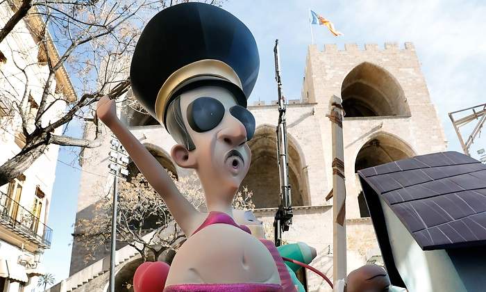 montaje-fallas-efe-1.jpg
