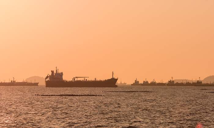 petroleros-mar.jpg