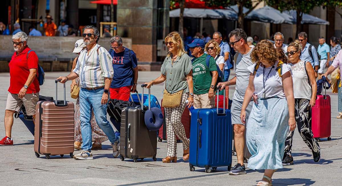 El gasto turístico crece casi un 5% en el mes de mayo, hasta los 12.254 millones