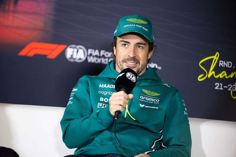 Fernando Alonso en la rueda de prensa del GP de China 2025