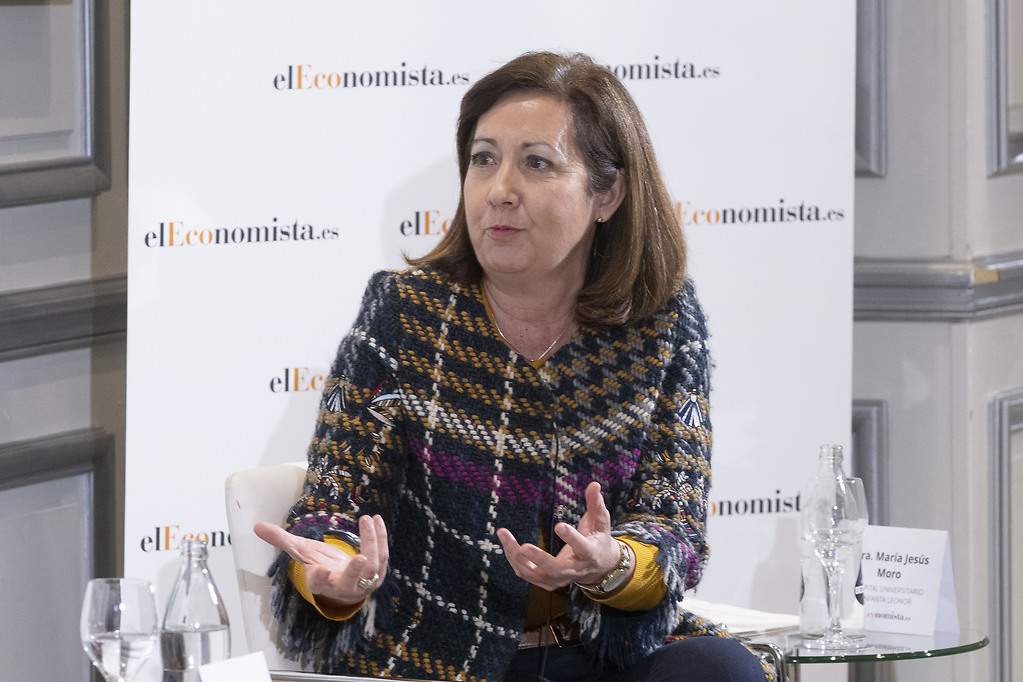 María Jesús Moro, Jefe de sección de medicina Interna del Hospital  Central de la Cruz Roja  San José y Santa Adela.