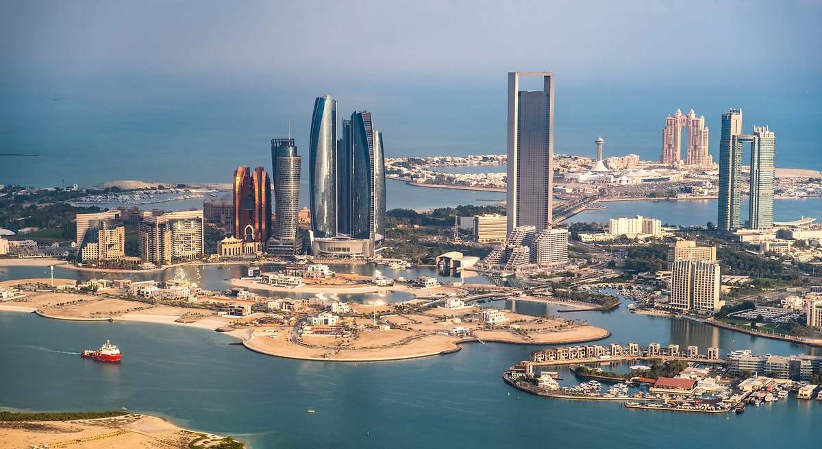 Abu Dabi prepara su gran puesta de largo energética en España el 8 de julio