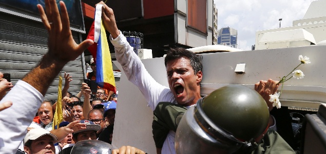 leopoldo-lopez-entrega4-Reuters-635.jpg