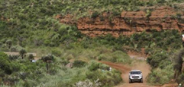 DakarAutos635.jpg
