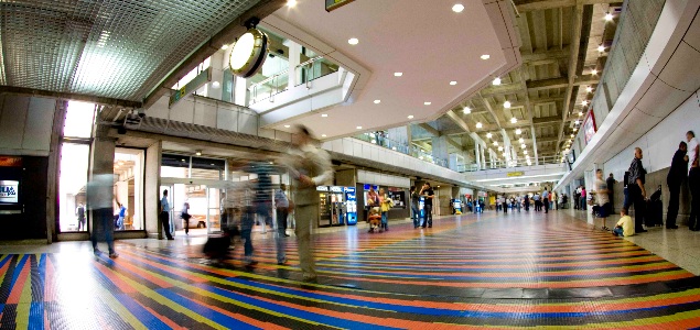 Interior-aeropuerto-venezuela-635-IAIM.jpg