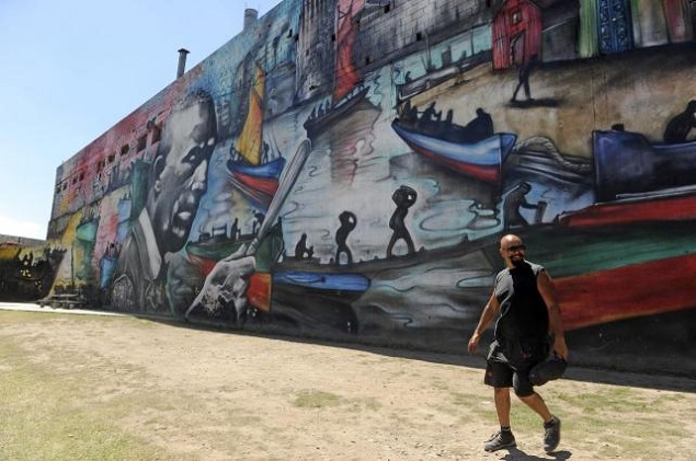 Mural635.jpg