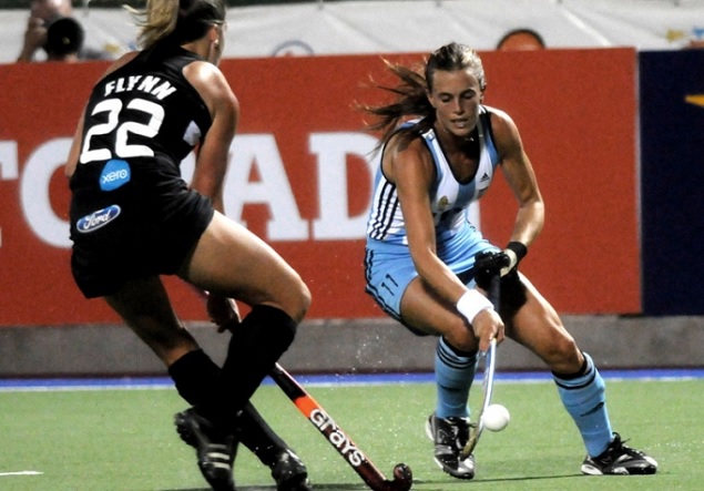 HockeyFemenino635largo.jpg