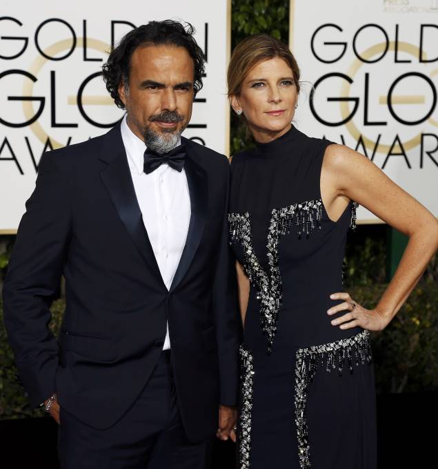 Alejandro González Iñárritu junto a su mujer