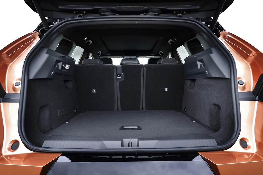 Opel Grandland 2025. El maletero, con las cinco plazas, cubica 550 litros en todas las versiones.