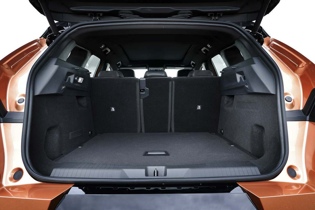 Opel Grandland 2025. El maletero, con las cinco plazas, cubica 550 litros en todas las versiones.