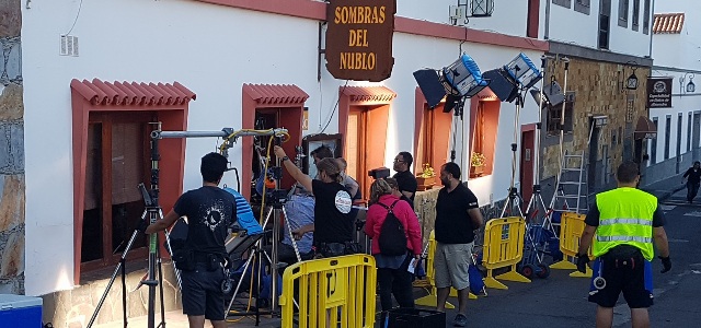 black-mirror-canarias.jpg