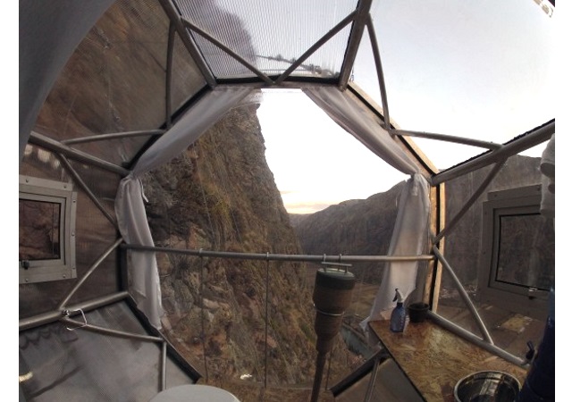 Skylodge Adventure Suites, lavabo