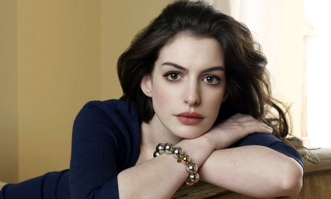 hathaway-hijo.jpg