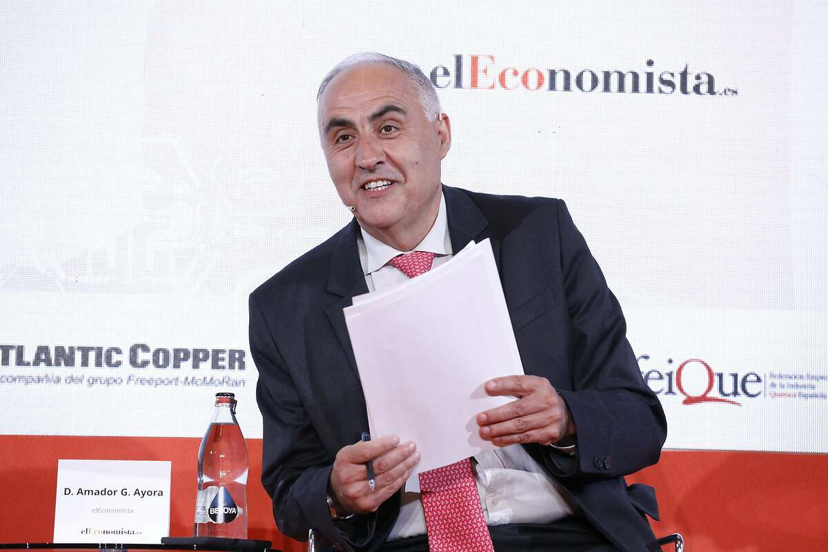 Modera D. Amador G. Ayora, director de elEconomista.