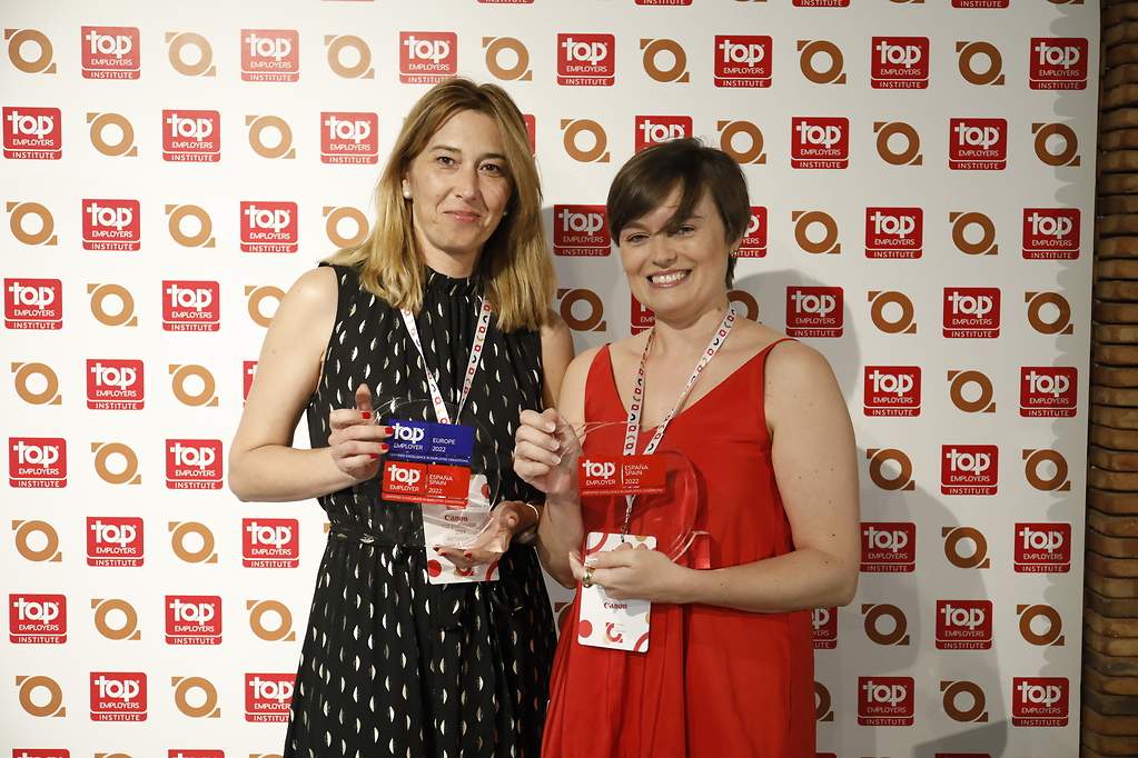 Beatriz Rodríguez e Iciar Pérez, representantes de Canon