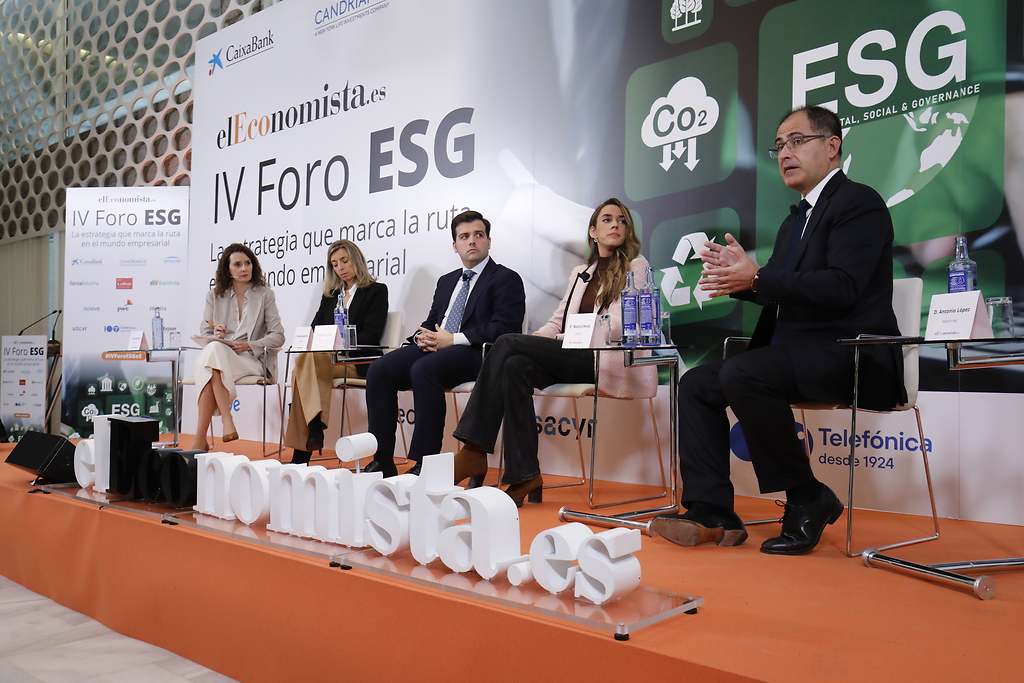 Mesa de debate III