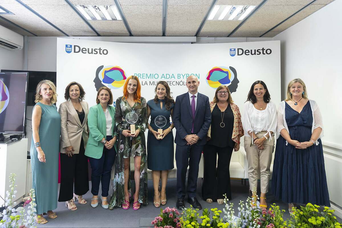 Deusto entrega el Premio Ada Byron