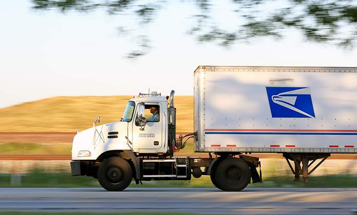 USPS-Correo-Camion.jpg