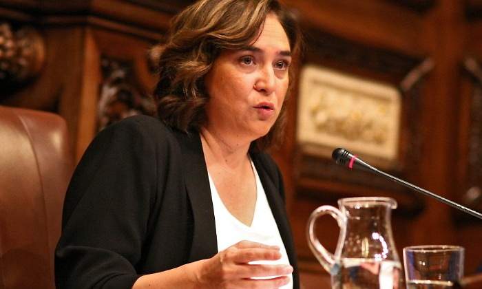 colau-pleno-recurs-moreno.jpg