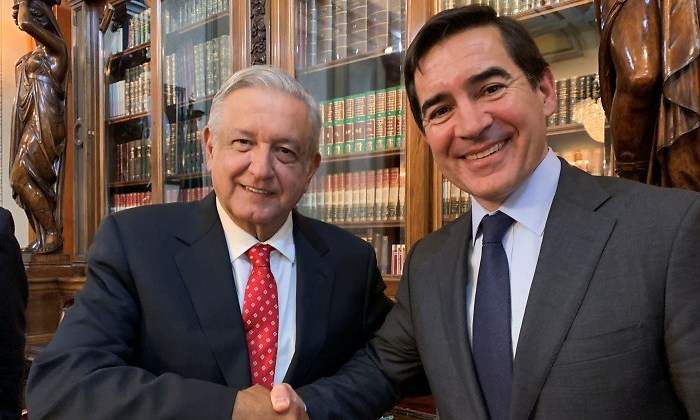 El presidente de Mxico Andrs Manuel Lpez Obrador y el presidente de BBVA Carlos Torres