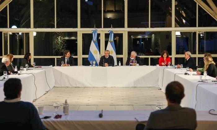Fernandez-comite-de-expertos-coronavirus.jpg