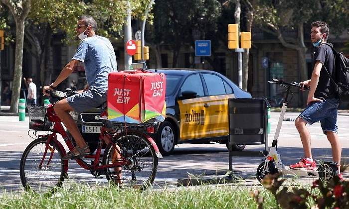 DELIVERY-JUST-EAT-moreno.jpg