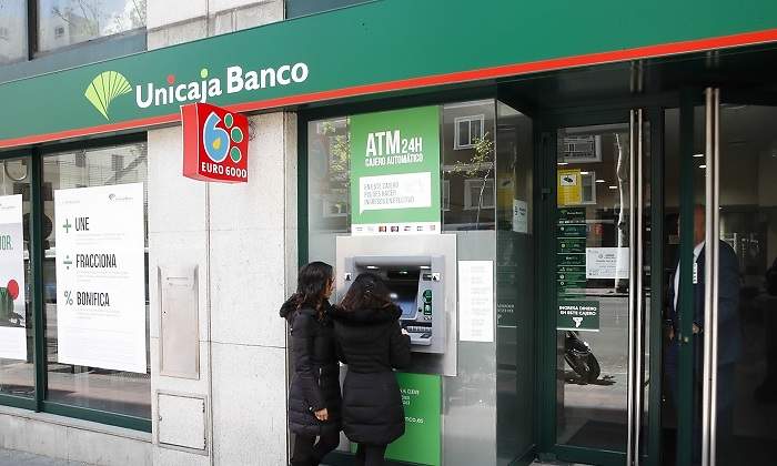 oficina-sucursal-unicaja.jpg