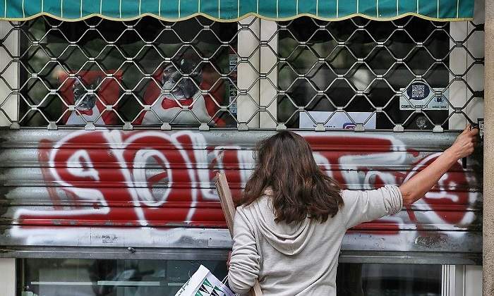 comercio_mujer_tienda.jpg