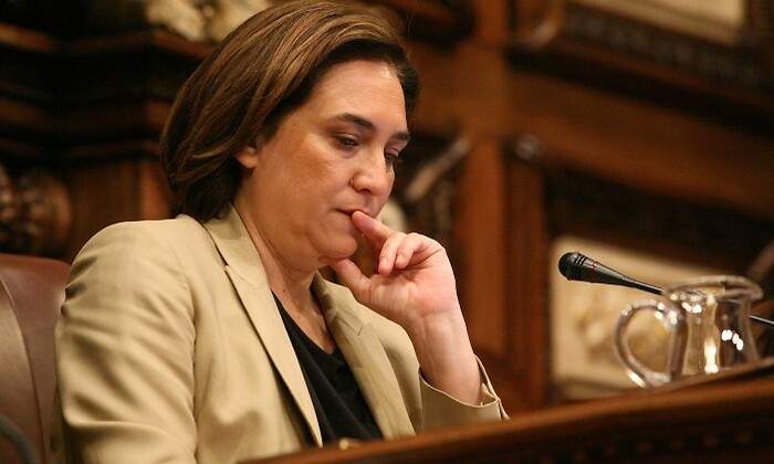 colau-pleno-moreno.jpg