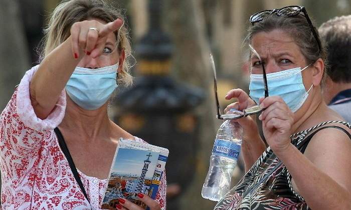 turistas-barcelona-moreno.jpg