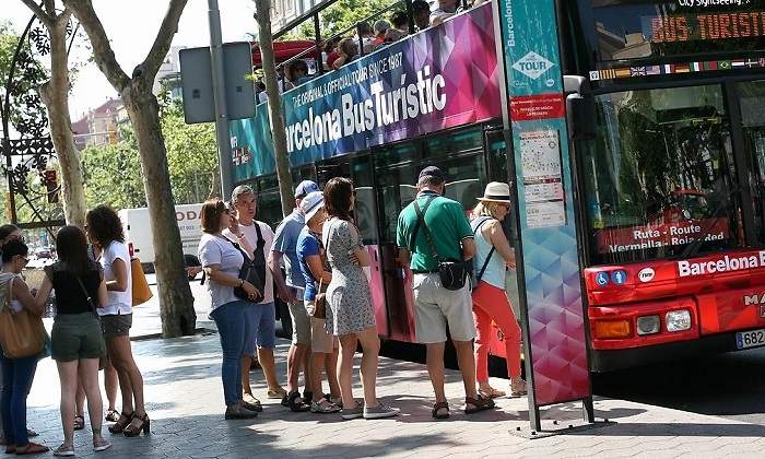 TuristasWebLM.jpg