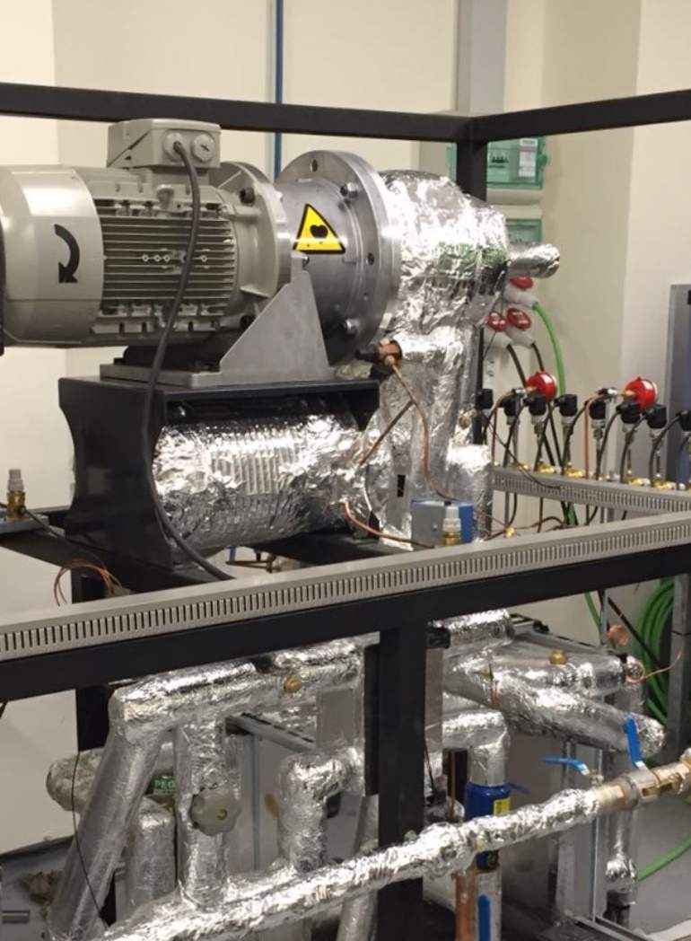 Prototipo de la bomba de calor de alta temperatura diseñado en la UJI