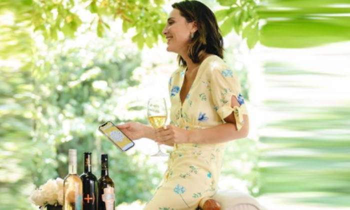 tamara-falco-padre-vino-770.jpg
