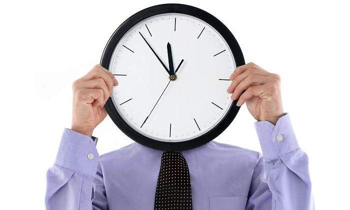reloj-trabajador-770-istock.jpg