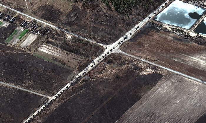 convoy-kilometrico-ruso-ucrania-reuters.jpg