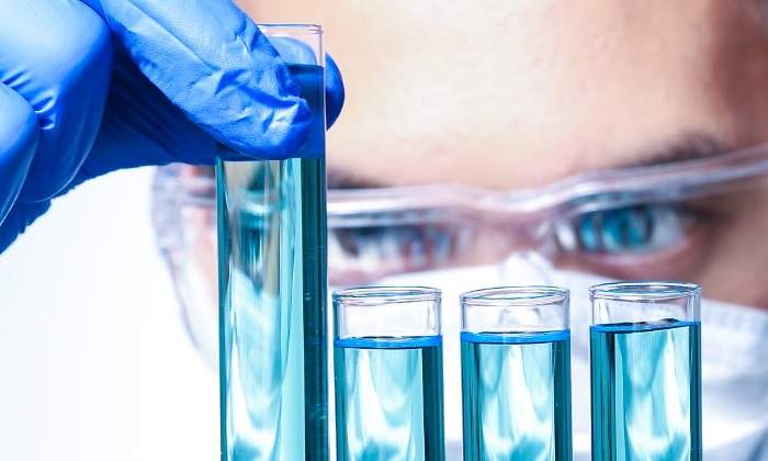 laboratorio-tubos-dreamstime.jpg