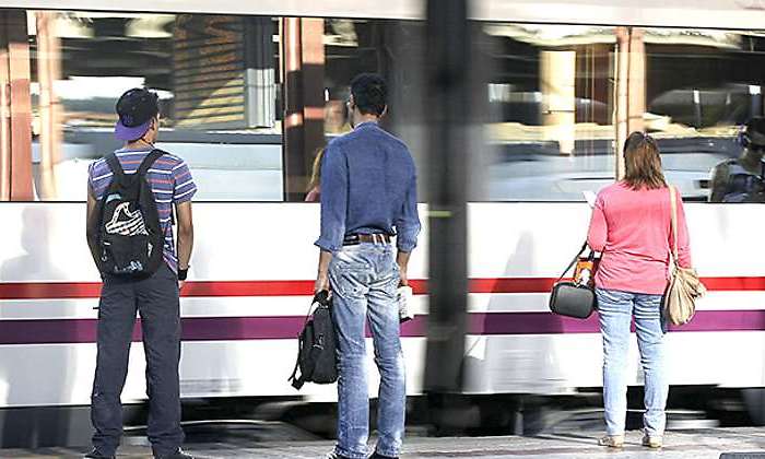 cercanias-renfe-usuarios-tren-770.jpg