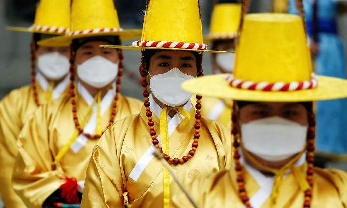 coronavirus-korea-mascarillas-reuters.jpg