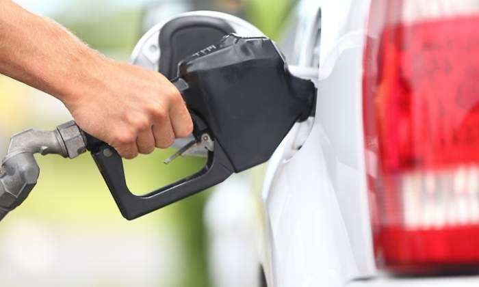 gasolina-dreamstime.jpg