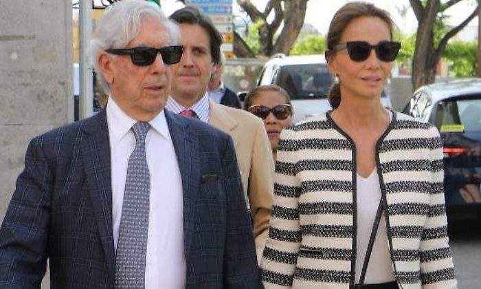 vargas-llosa-preysler-770-123-567-878.jpg