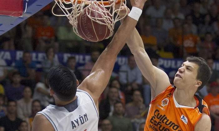 valencia-gana-madrid-semifinales-endesa-efe.jpg