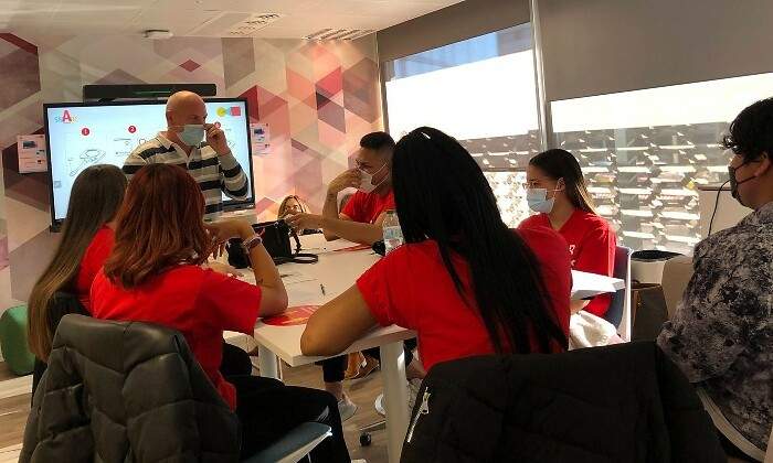 AN1721-Nestle-colabora-con-la-Fundacion-Exit-para-reducir-el-abandono-escolar-de-los-jovenes.jpg