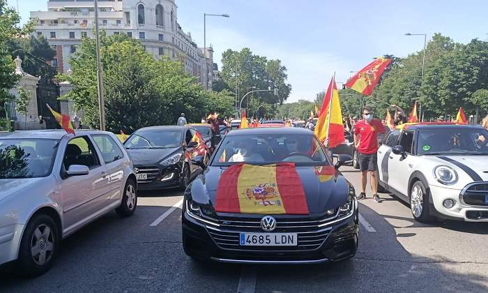 manifestacion-vox-coronavirus-coches-madrid-mayo-ep.jpg