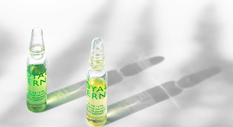 Ampollas antioxidantes e iluminadoras Phytoactive Royal Fern (160 euros)